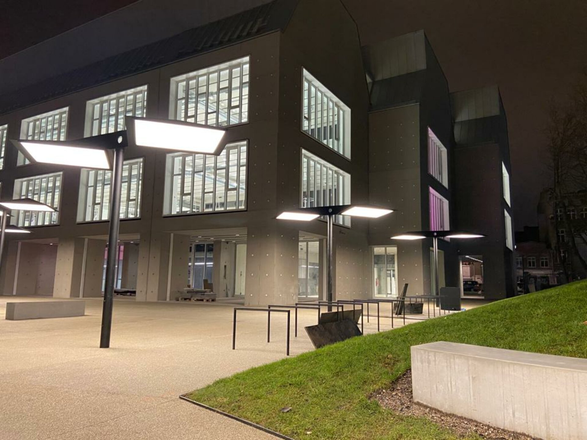 About us - Spectra Lighting